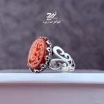 انگشتر نقره مردانه عقیق خطی سرخ دو رنگ حکاکی یا علی